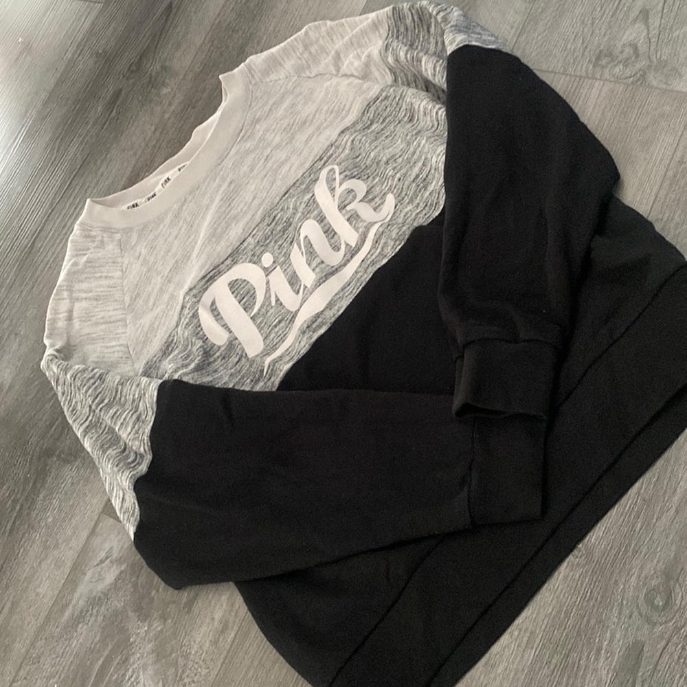 PINK Colorblock crew neck